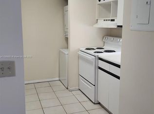 8710 SW 3rd St APT 201, Hollywood, FL 33025