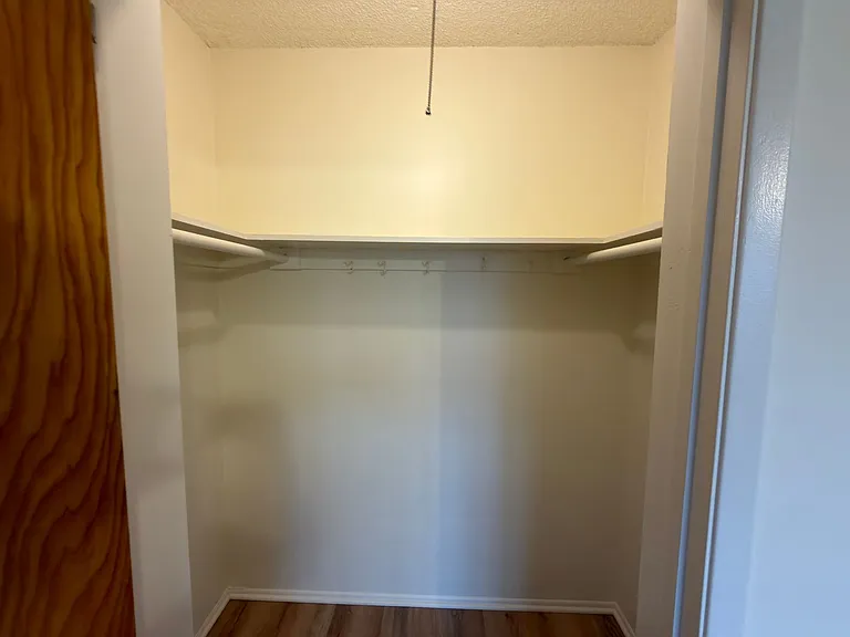 304 E Almond Ave — Photo 12