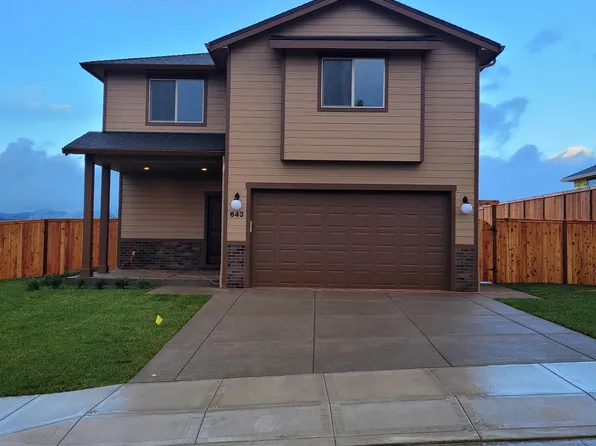 643 NW Cascade Mountain Dr, Dallas, OR 97338