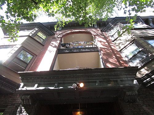 3rd image of 313 10th Ave E APT 6