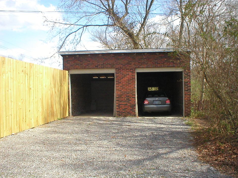 2nd image of 315 Greenwood Ave