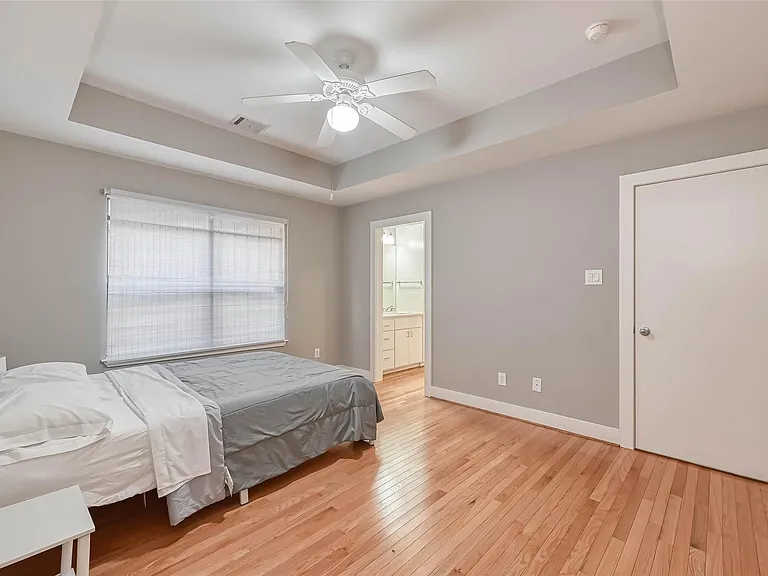 9701 Marlive Ln — Photo 16