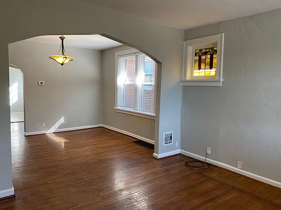 3rd image of 5937 Arsenal St