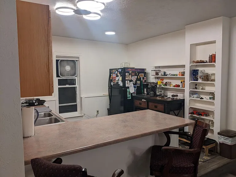 835 E 6th Ave #A — Photo 16