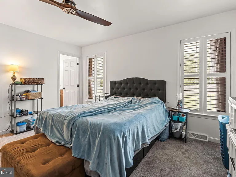 10025 Jasper Dr — Photo 32