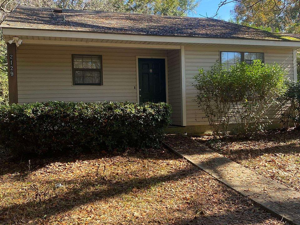 1st image of 2129 Pecan Ln #A