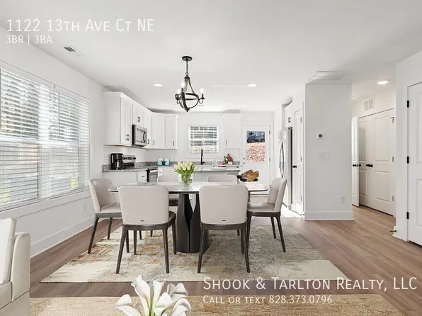 1122 13th Avenue Ct NE, Hickory, NC 28601