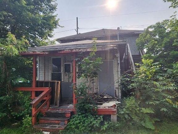 4th image of 724 N Mulberry St