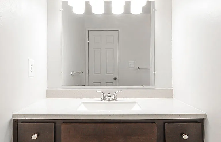 Sterling Park Apartments — Photo 7