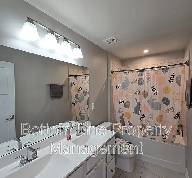 2030 Sewall Ave SW — Photo 29