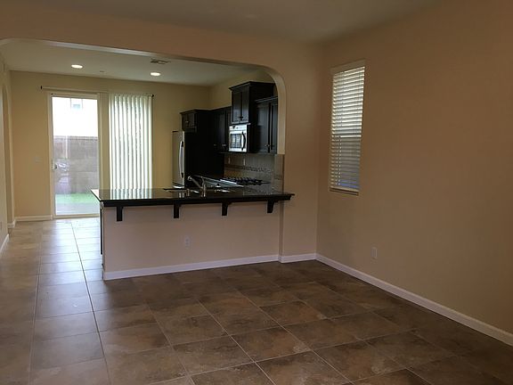 4th image of 1436 N Mosaic Way