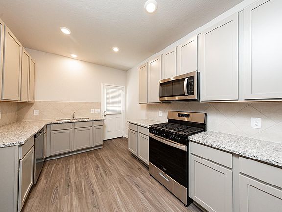 3rd image of 2329 Whitefish Dr