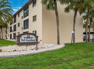 2395 Harbor Blvd APT 310, Pt Charlotte, FL 33952