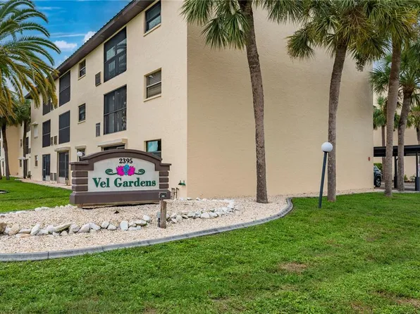 2395 Harbor Blvd APT 310, Pt Charlotte, FL 33952