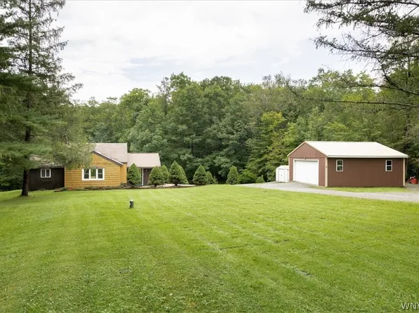 4888 Gun Barrel Rd, Springville, NY 14141