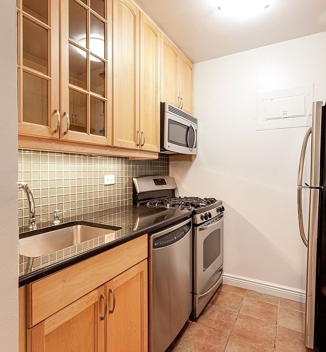 1st image of 201 E 87th St APT 17L