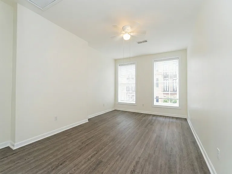 235 King St #1 — Photo 17
