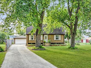 6754 Maple Ct, Bridgeview, IL 60455