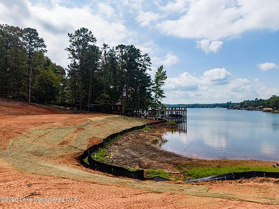 3rd image of 2297 Centerport Rd Lot 1