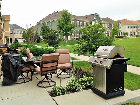 2nd image of 7223 Jewel Ln N