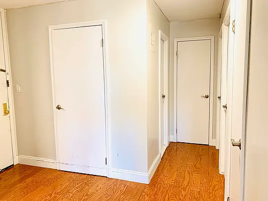 Rented by Zjama Realty Corp | media 44