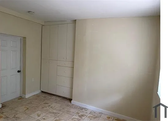 1710 Jefferson Ave — Photo 1