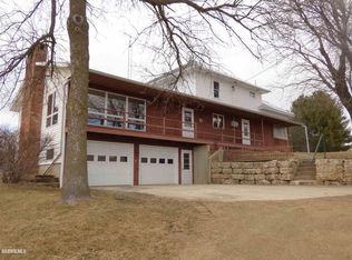 3241 S Weston Rd, Elizabeth, IL 61028