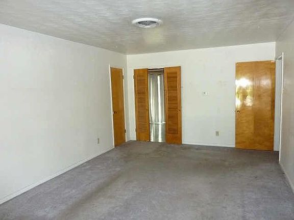 3rd image of 1704 O Ave