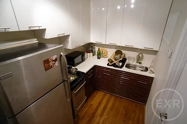 Rented by EXR | media 8