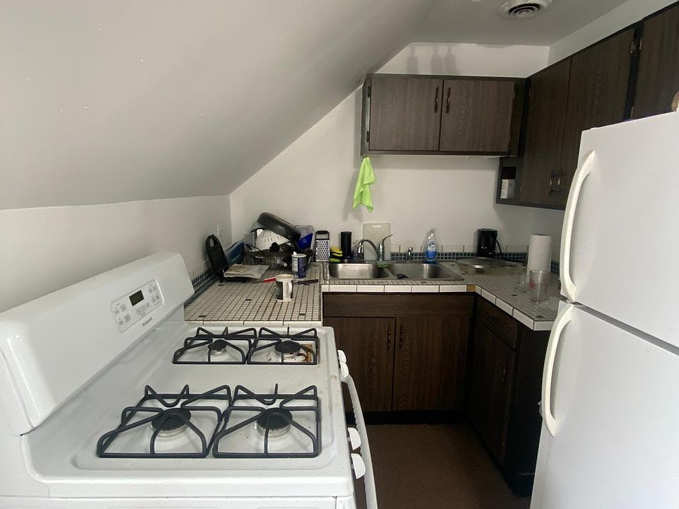 1st image of 3100 N Southport Ave #3F