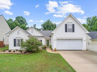 658 Timber Walk Dr, Simpsonville, SC 29681