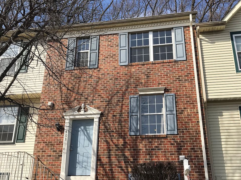 1st image of 403 Mews Ct