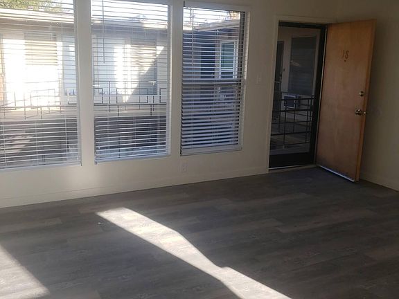 3rd image of 118 E Palmer Ave #18