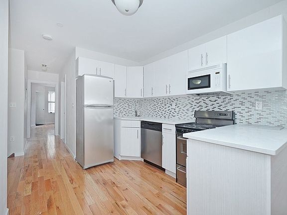 2nd image of 145 W 131st St APT 2