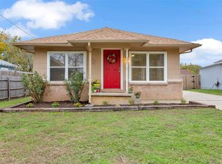 307 N Dallas St, Pilot Point, TX 76258