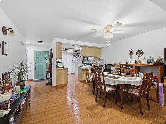 4th image of 23685 Marble Quarry Rd Unit 8