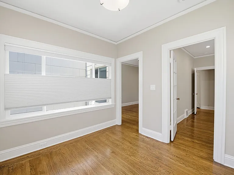 1141 Bay St — Photo 19