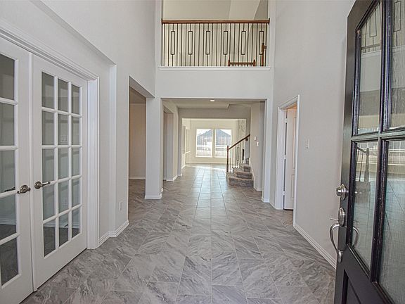 4th image of 125 Dinah Dr