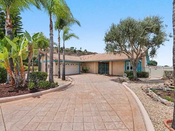 1744 Shady Crest Pl, El Cajon, CA 92020