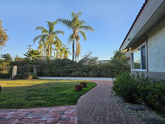 5th image of 143 Mission Dr