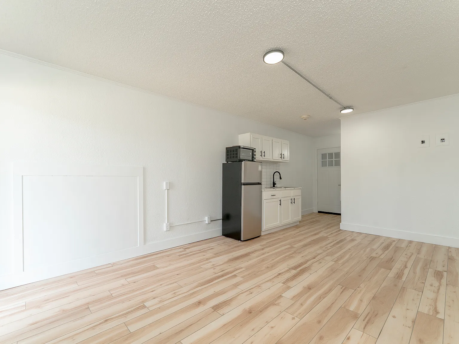 Studio, 500 sqft, $795 — Photo 4