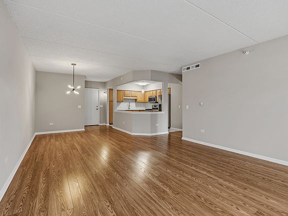 4th image of 5105 Madison St Unit 306