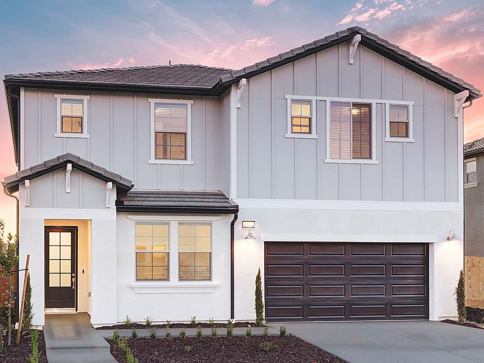 Canvas 11 - Modern Farmhouse