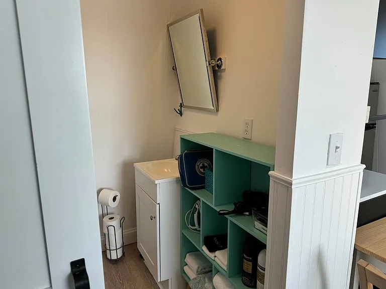 102 Emery St #4 — Photo 4