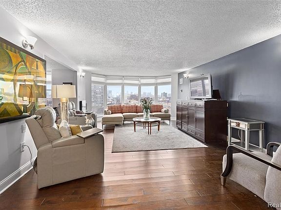5th image of 250 E Harbortown Dr APT 801