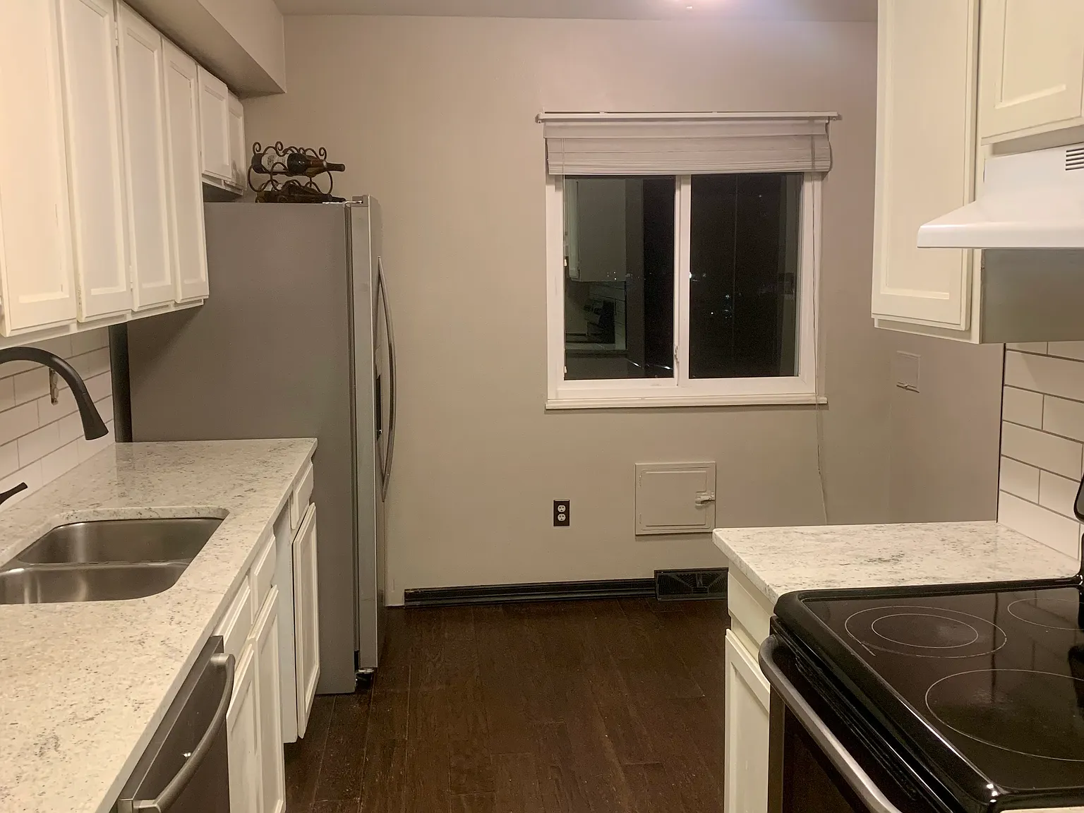 3 bed, 2.5 bath, 2100 sqft, $2,800 — Photo 3