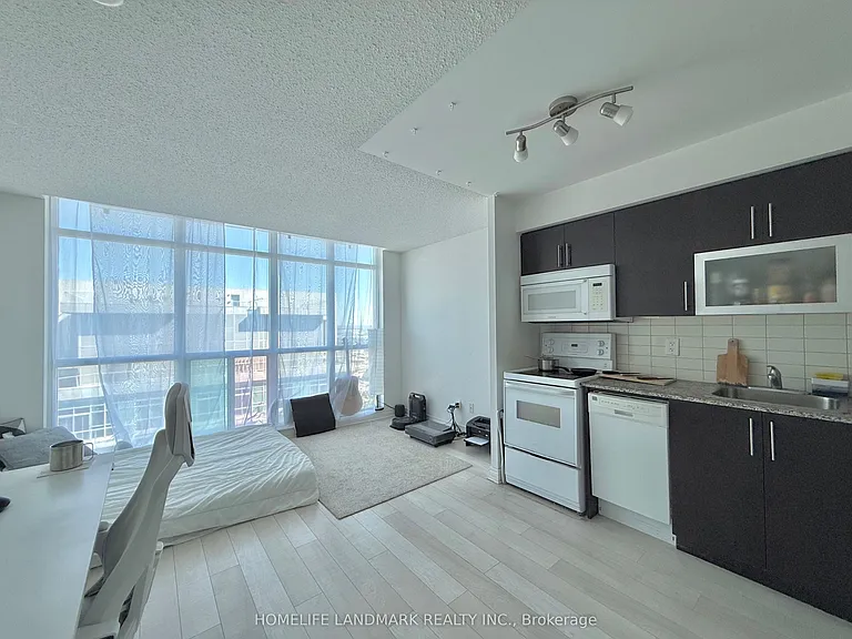 50 Town Centre Ct #3905 — Photo 1