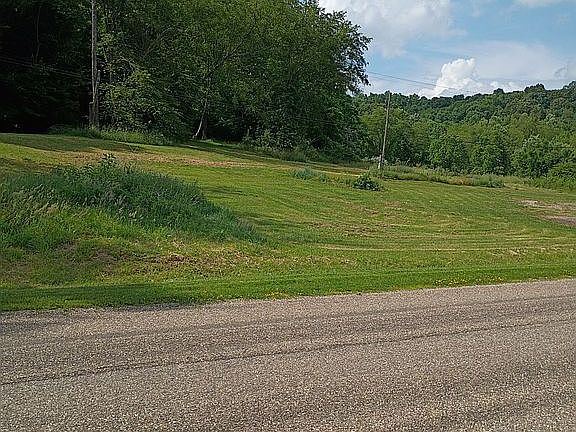 3rd image of 4980 SW Beagle Club Rd