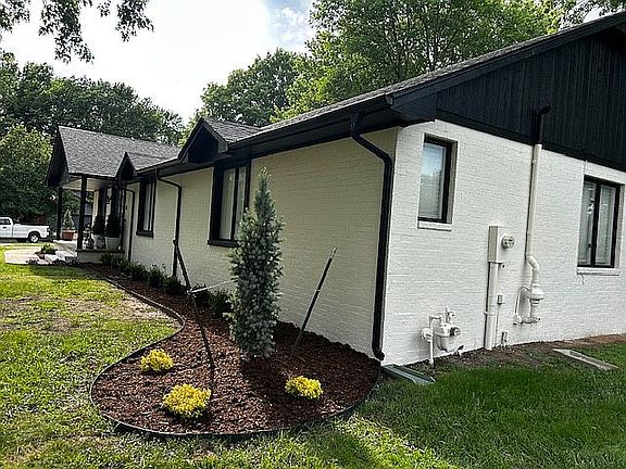 4th image of 9838 W Dubon St