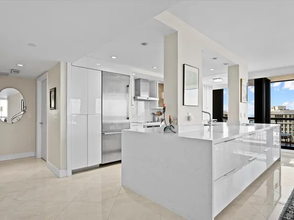 4100 N OCEAN Drive #2304, Singer Island, FL 33404